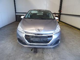 Coche siniestrado Peugeot 208 1.2 VTI 2019/5