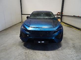 Démontage voiture Peugeot 408 1.6 4X2 AUTOMAAT HYBRIDE 2023/2