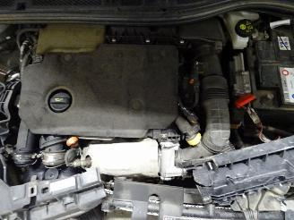 Peugeot 208 1.5 HDI picture 5