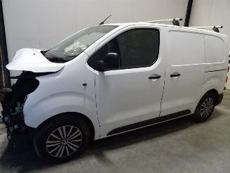 Salvage car Peugeot Expert 1.6 HDI 2017/9