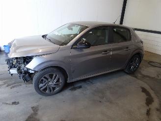 Purkuautot passenger cars Peugeot 208 1.2 VTI 2022/5