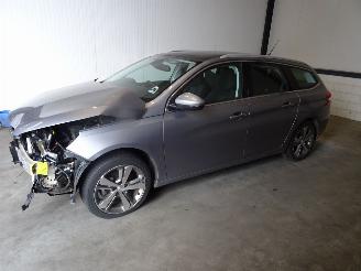 Vrakbiler auto Peugeot 308 1.2 THP 2019/1
