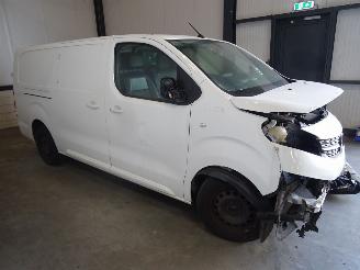 Salvage car Opel Vivaro 2.0 HDI 2020/9