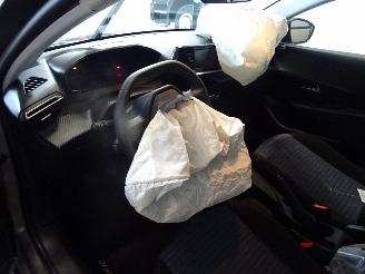 Peugeot 208 1.2 PURE TECH picture 6