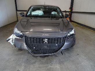 Peugeot 208 1.2 PURE TECH picture 4