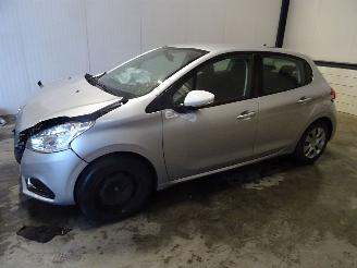 rozbiórka samochody osobowe Peugeot 208 1.2 VTI 2017/7
