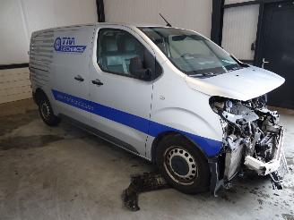 Uttjänta bilar auto Peugeot Expert 2.0 HDI 2018/12