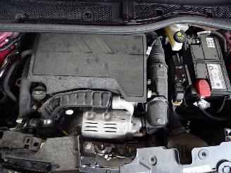 Peugeot 208 1.2 THP picture 5