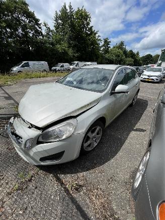 Volvo V-60 1.6 T3 Summun polestar picture 1