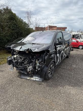 demontáž osobní automobily Opel Vivaro 2.0 CDTI 2021/1