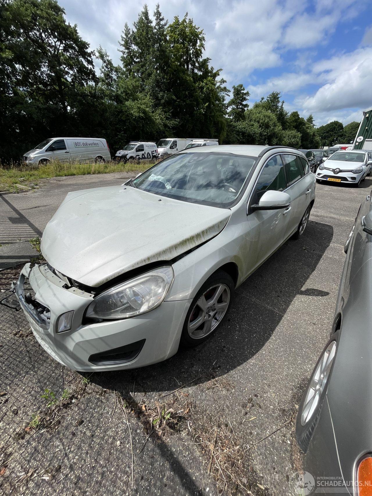 Volvo V-60 1.6 T3 Summun polestar