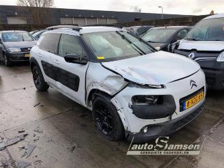 demontáž osobní automobily Citroën C4 cactus C4 Cactus (0B/0P), Hatchback 5-drs, 2014 1.2 PureTech 110 12V 2014/11