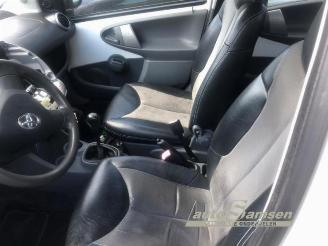 Toyota Aygo Aygo (B10), Hatchback, 2005 / 2014 1.0 12V VVT-i picture 5