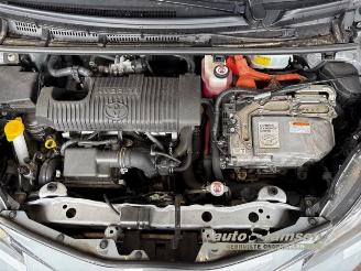 Toyota Yaris Yaris III (P13), Hatchback, 2010 / 2020 1.5 16V Hybrid picture 10