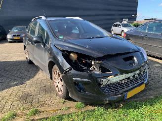 Damaged car Peugeot 308 308 SW (4E/H) Combi 5-drs 2007 / 2014 - 1.6 VTI 16V Combi/o 4Dr Benzine 1.598cc 88kW (120pk) FWD 2007-09/2014-03 (4E5FW; 4H5FW) EP6; 5FW 2008/7