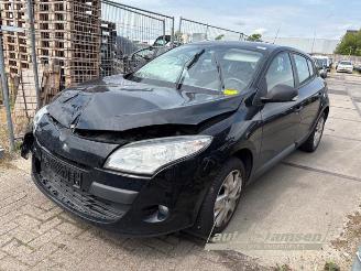 Vrakbiler auto Renault Mégane Megane III Berline (BZ), Hatchback 5-drs, 2008 / 2017 1.6 16V 2011/11