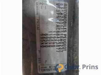 Peugeot 107 107, Hatchback, 2005 / 2014 1.0 12V picture 6