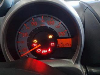 Vrakbiler auto Peugeot 107 107, Hatchback, 2005 / 2014 1.0 12V 2009/2