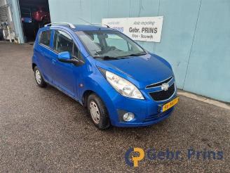 Salvage car Chevrolet Spark Spark (M300), Hatchback, 2010 1.0 16V Bifuel 2010/9