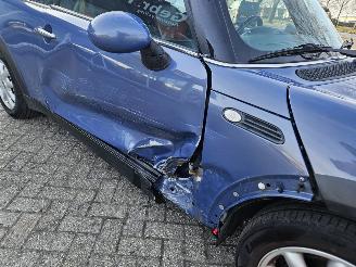 Mini One 1.6 16V One Cabrio  Benzine 1.598cc 66kW (90pk) FWD picture 2