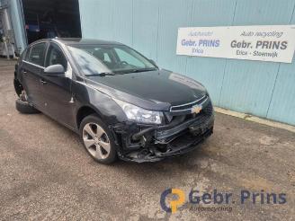 Auto da rottamare Chevrolet Cruze Cruze (305), Hatchback, 2010 / 2015 1.8 16V VVT 2013/2