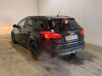 Auto incidentate Ford Focus 1.0 Ti-VCT EcoBoost 12V 125 Combi/o  Benzine 998cc 92kW (125pk) FWD 2015/3