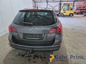 Opel Astra Astra J Sports Tourer (PD8/PE8/PF8), Combi, 2010 / 2015 1.4 16V ecoFLEX picture 4