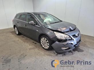 Opel Astra Astra J Sports Tourer (PD8/PE8/PF8), Combi, 2010 / 2015 1.4 16V ecoFLEX picture 2