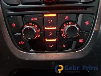 Opel Astra Astra J Sports Tourer (PD8/PE8/PF8), Combi, 2010 / 2015 1.4 16V ecoFLEX picture 9