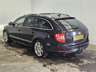 damaged passenger cars Skoda Superb 1.8 TSI  AUT16V Combi/o  Benzine 1.798cc 118kW (160pk) FWD 2010/8