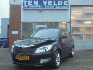 krockskadad bil auto Skoda Fabia Combi 1.2 TDI Greenline, Airco, Cruise control 2011/1