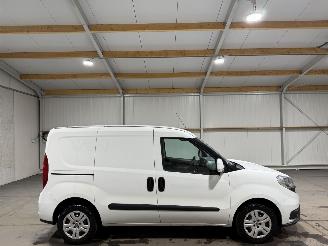 krockskadad bil bedrijf Fiat Doblo 1.3MJ 66kW Airco Navi SX 2015/7
