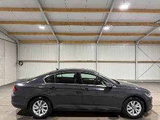 Unfallwagen Volkswagen Passat 1.4TSI 110kW ACT Business Edition 2015/9