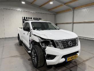 Nissan Navara 2.3dCi 120kW N-Connecta King Cab picture 3