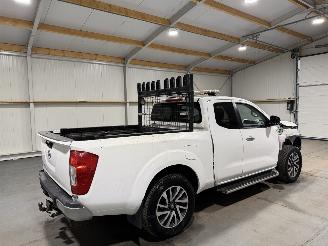 Nissan Navara 2.3dCi 120kW N-Connecta King Cab picture 5