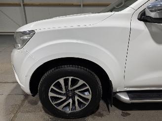 Nissan Navara 2.3dCi 120kW N-Connecta King Cab picture 15