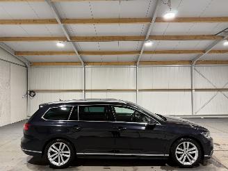 krockskadad bil auto Volkswagen Passat 1.5TSI 110kW Automaat Highline Business R Pano 2019/7
