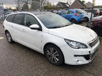 škoda osobní automobily Peugeot 308 308 SW 1.2 PureTech Blue Lease Executive 2016/10