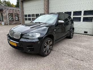 krockskadad bil auto BMW X5 M50d Automaat Pano NAP! 2013/12