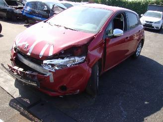 Vrakbiler auto Peugeot 208  2017/1