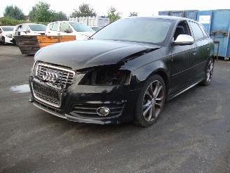Coche siniestrado Audi S3  2010/1