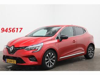 Damaged car Renault Clio 1.0 TCe 90 Techno LED Navi Clima Cruise Camera 2023/1