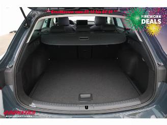 Seat Leon Sportstourer 1.5 eTSI Style Aut. LED ACC Navi Clima Camera 16.633 km! picture 22