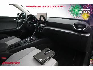 Seat Leon Sportstourer 1.5 eTSI Style Aut. LED ACC Navi Clima Camera 16.633 km! picture 11