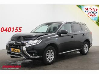 škoda osobní automobily Mitsubishi Outlander 2.4 PHEV 4WD Pure Cruise Clima Camera PDC 2021/9