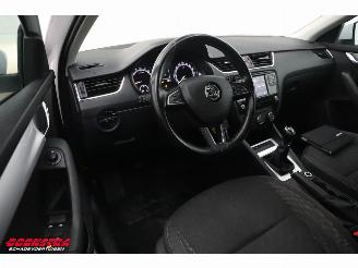 Skoda Octavia Combi 1.6 TDI Greentech Ambition Cruise Bluetooth Airco picture 10