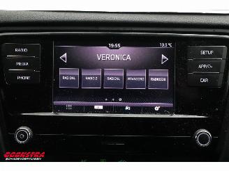 Skoda Octavia Combi 1.6 TDI Greentech Ambition Cruise Bluetooth Airco picture 14
