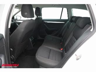 Skoda Octavia Combi 1.6 TDI Greentech Ambition Cruise Bluetooth Airco picture 9