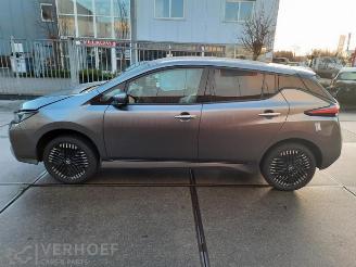 Nissan Leaf Leaf (ZE1), Hatchback, 2017 Electric picture 3