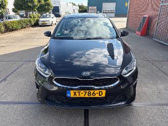 skadebil auto Kia Cee d  2019/3